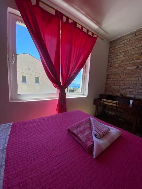 Hostel Anton Тиват Екстериор снимка