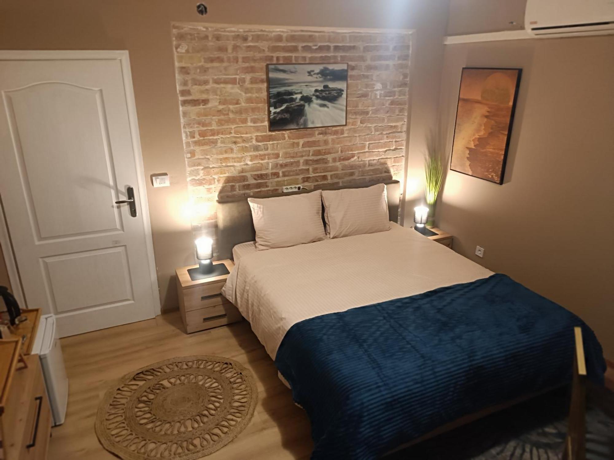 Hostel Anton Тиват Екстериор снимка