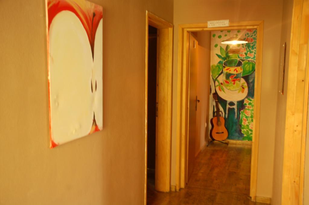Hostel Anton Тиват Екстериор снимка